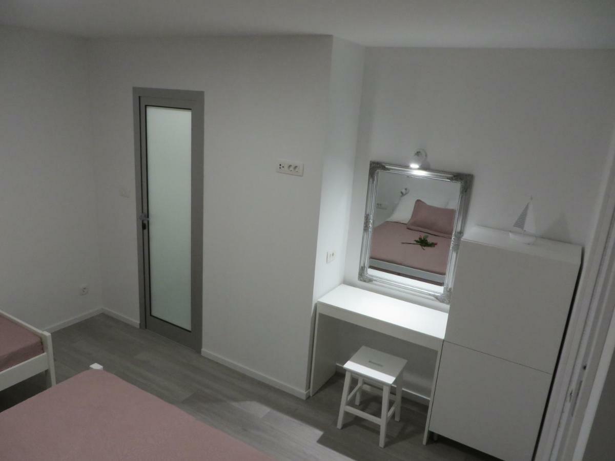 Apartmani Raos Дугі-Рат Екстер'єр фото